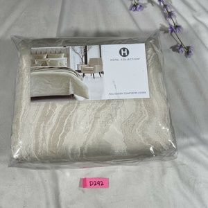 NIB Hotel Collection [ Full / Queen ] Moonstone Duvet Cover Only‎